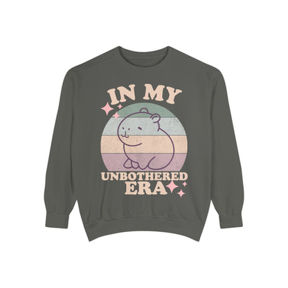 In My Unbothered Era Capybara Sweatshirt – Funny Chill Era Crewneck for Adults – Cozy Capy Life Retro Sun Design